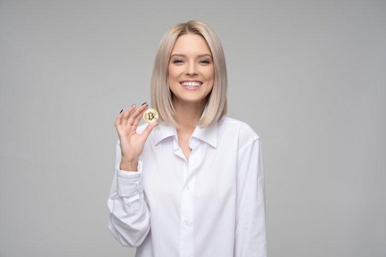 SUPTILNA TEHNOLOGIJA KOJA TRANSFORMIŠE SVET- BITCOIN