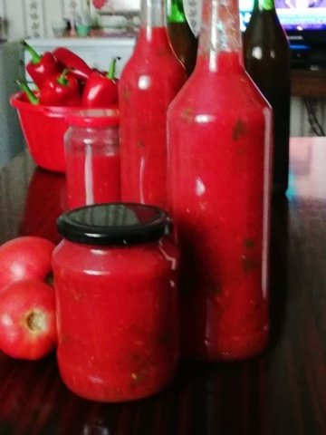 DRAGE NAŠE AKO JOŠ UVEK NISTE ZAVRŠILE SA SPREMANJEM ZIMNICE EVO IDEALNOG RECEPTA: „SOK OD ROZE I CRVENOG PARADAJZA“