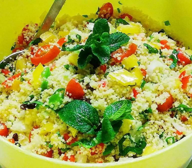 Kuvamo za vas: Orijentalna taboulé ( tabule) salata sa povrćem