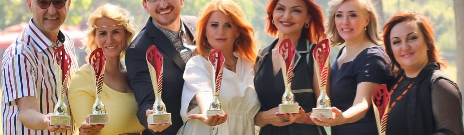 Vidovdanska priznanja u rukama zvezda Radio Beograda!