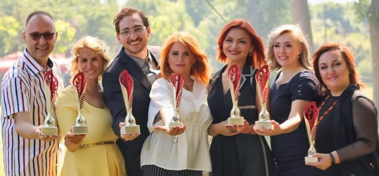 Vidovdanska priznanja u rukama zvezda Radio Beograda!