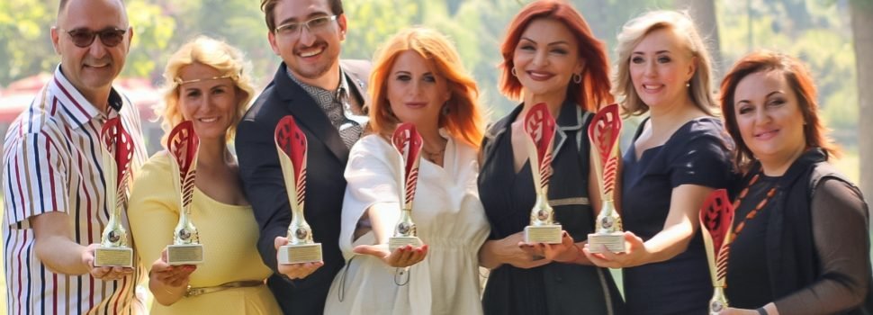 Vidovdanska priznanja u rukama zvezda Radio Beograda!