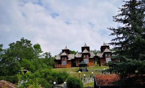 Šarganska 8.