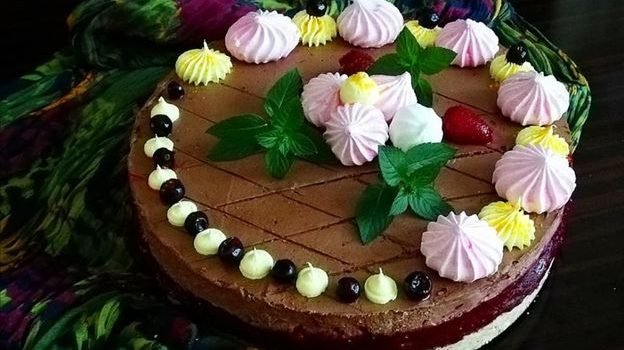 Ganache torta sa želeom od crvenog voća