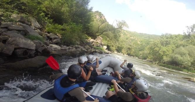 Nezaboravno uživanje – rafting Ibrom