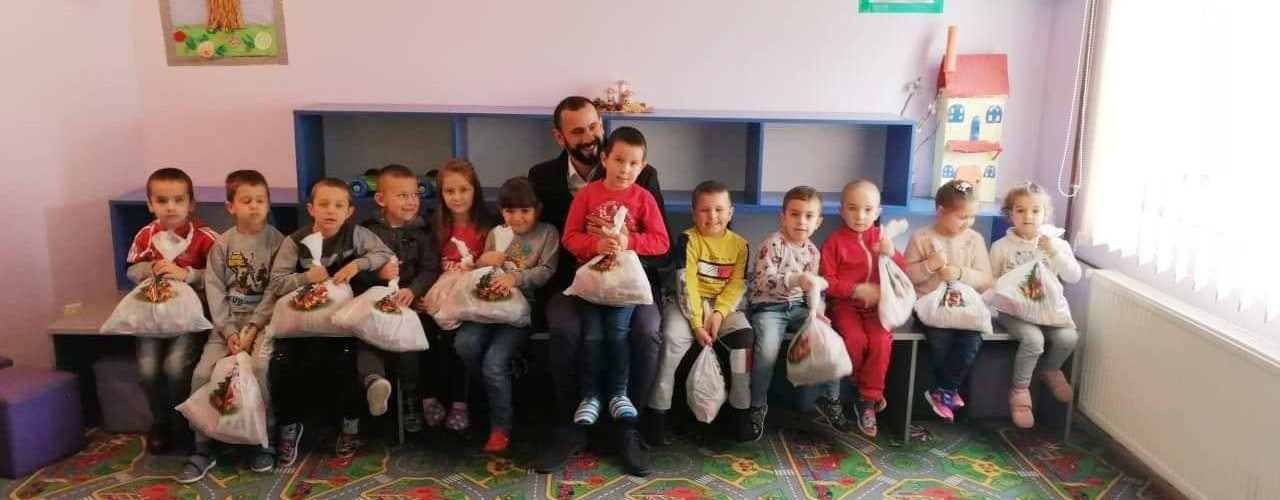 Humanitarna akcija! Dodela božićnih paketića deci sa Kosova i Metohije!
