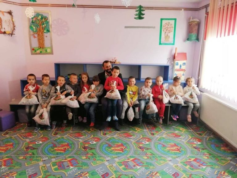 Humanitarna akcija! Dodela božićnih paketića deci sa Kosova i Metohije!