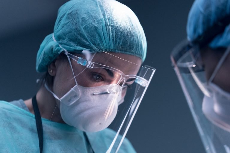 Gledamo: Korona virus tema 3. sezone serije ISLEDNICA – na kanalu DIVA od 4. marta