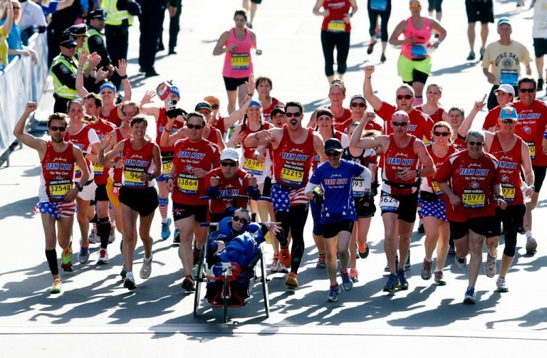 Inspiracija za mnoge sportiste širom sveta Dick Hoyt preminuo u 80. godini – Najdirljivija priča u svetu trčanja