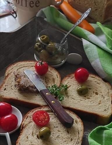 Spremamo za vas: Francuski integralni tost hleb sa semenkama