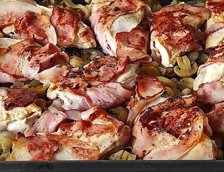 Nedeljni ručak: Piletina sa šampinjonima i suvom slaninom