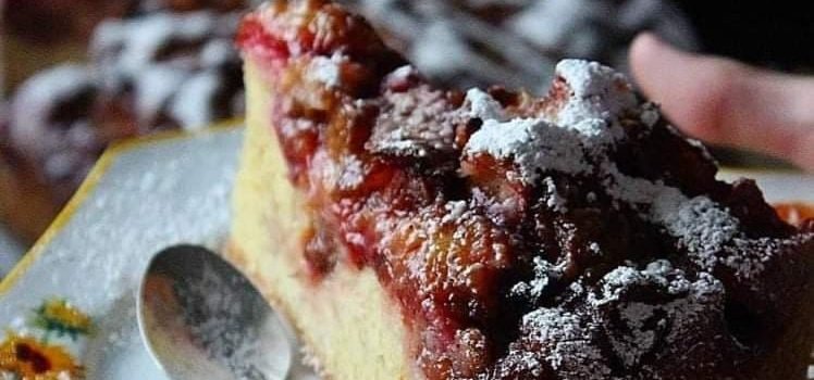 Poslastica za svaki dan: Jednostavan kolač od šljiva
