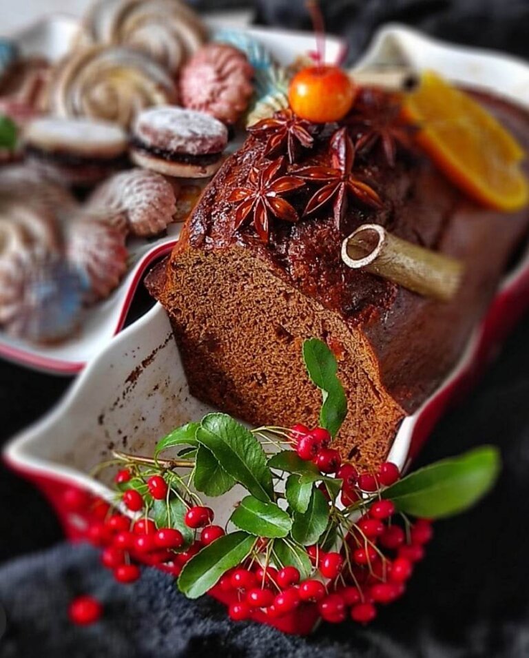 Francuski hleb kolač sa božićnim začinima