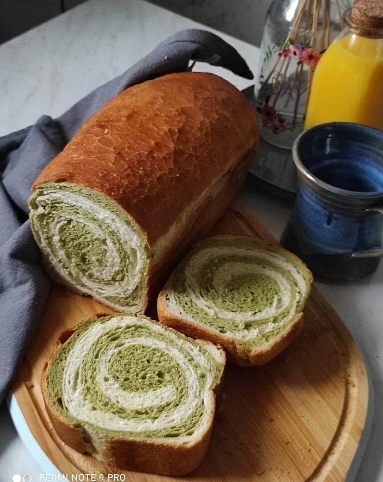 Sendvič hleb sa matcha ( mača) čajem