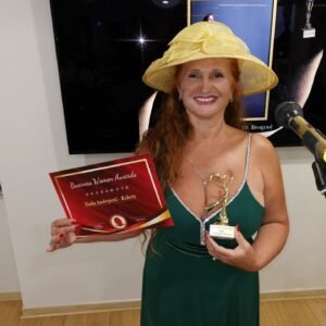 Dobitnica nagrade „Business women awards“, novinarka Nađa A. Keleris