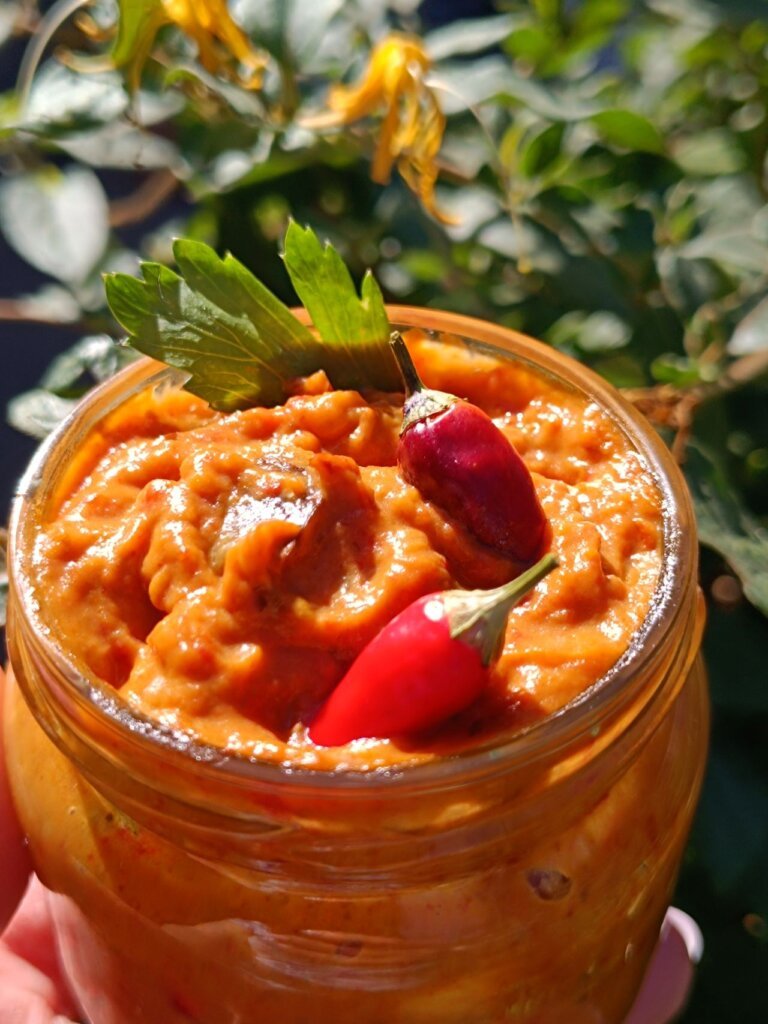 Kremasti ajvar sa maslinovim uljem