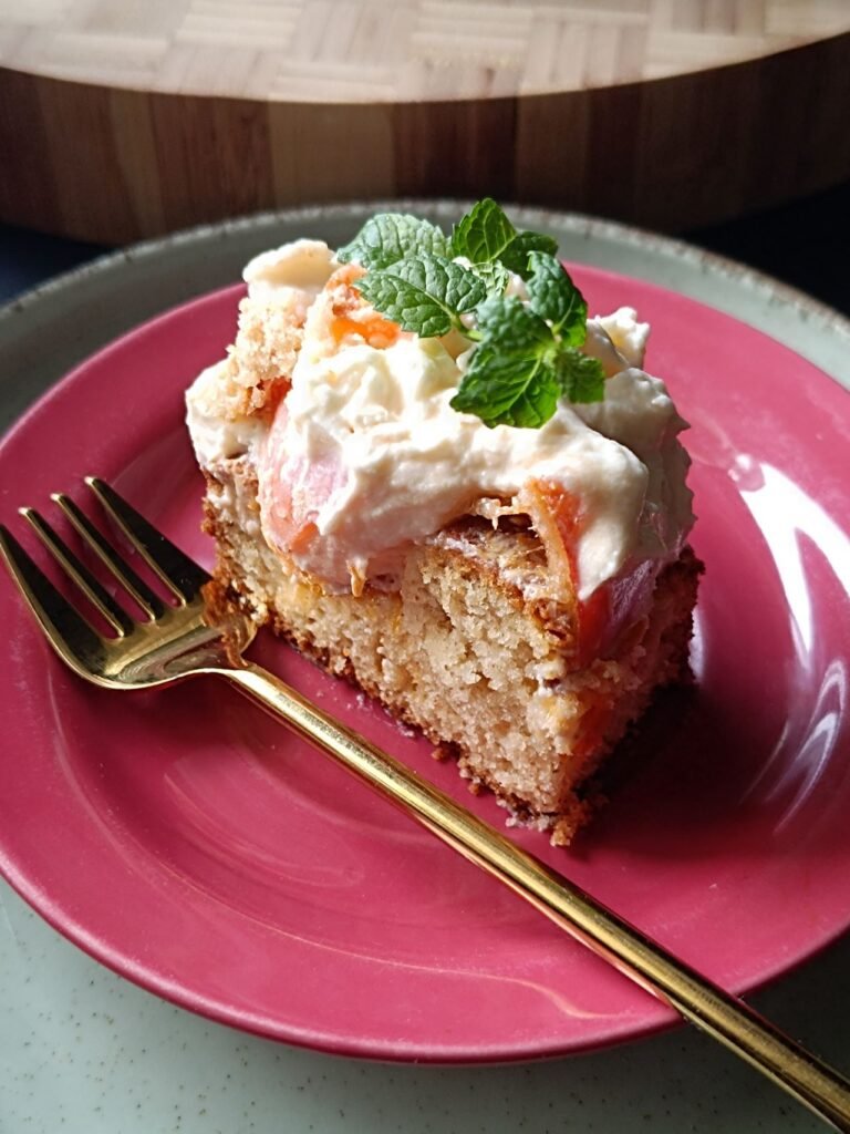 Kolač od kajsija sa integralnim brašnom