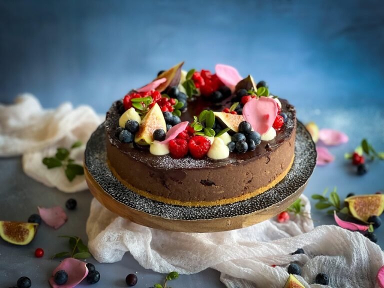 Sirove voćne torte od sezonskih plodova – Zbog čega su sve popularnije?