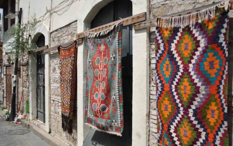 Šta nam govore šare i boje na ćilimima?