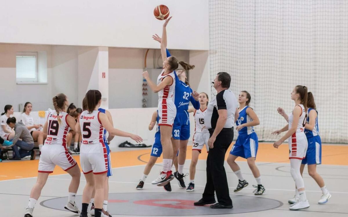 zenski-sport-kosarkaski-tim
