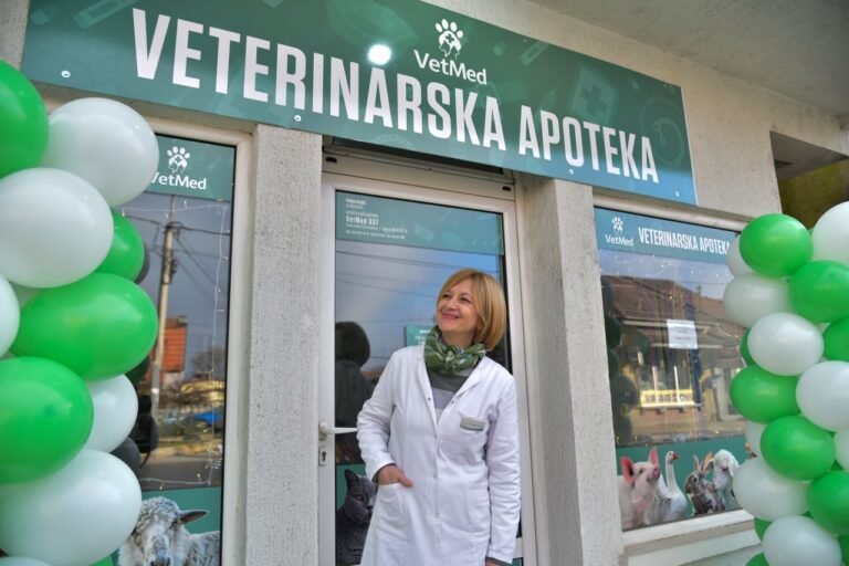 Veterinarska apoteka iz koje ljudi izađu sa konkretnim rešenjem